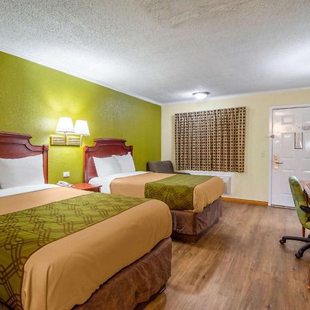 Rodeway Inn & Suites Fort Jackson Columbia Luaran gambar