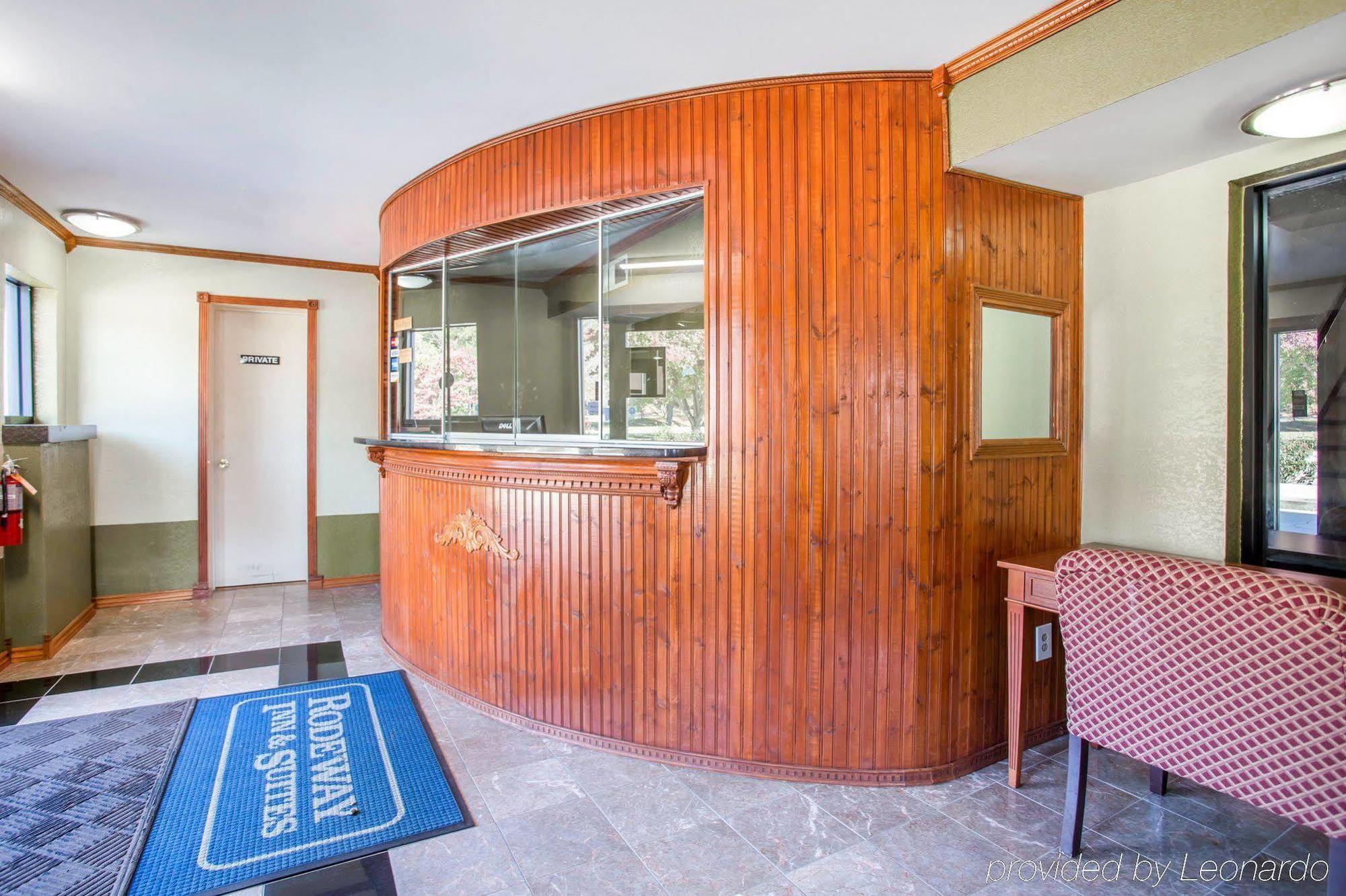 Rodeway Inn & Suites Fort Jackson Columbia Luaran gambar