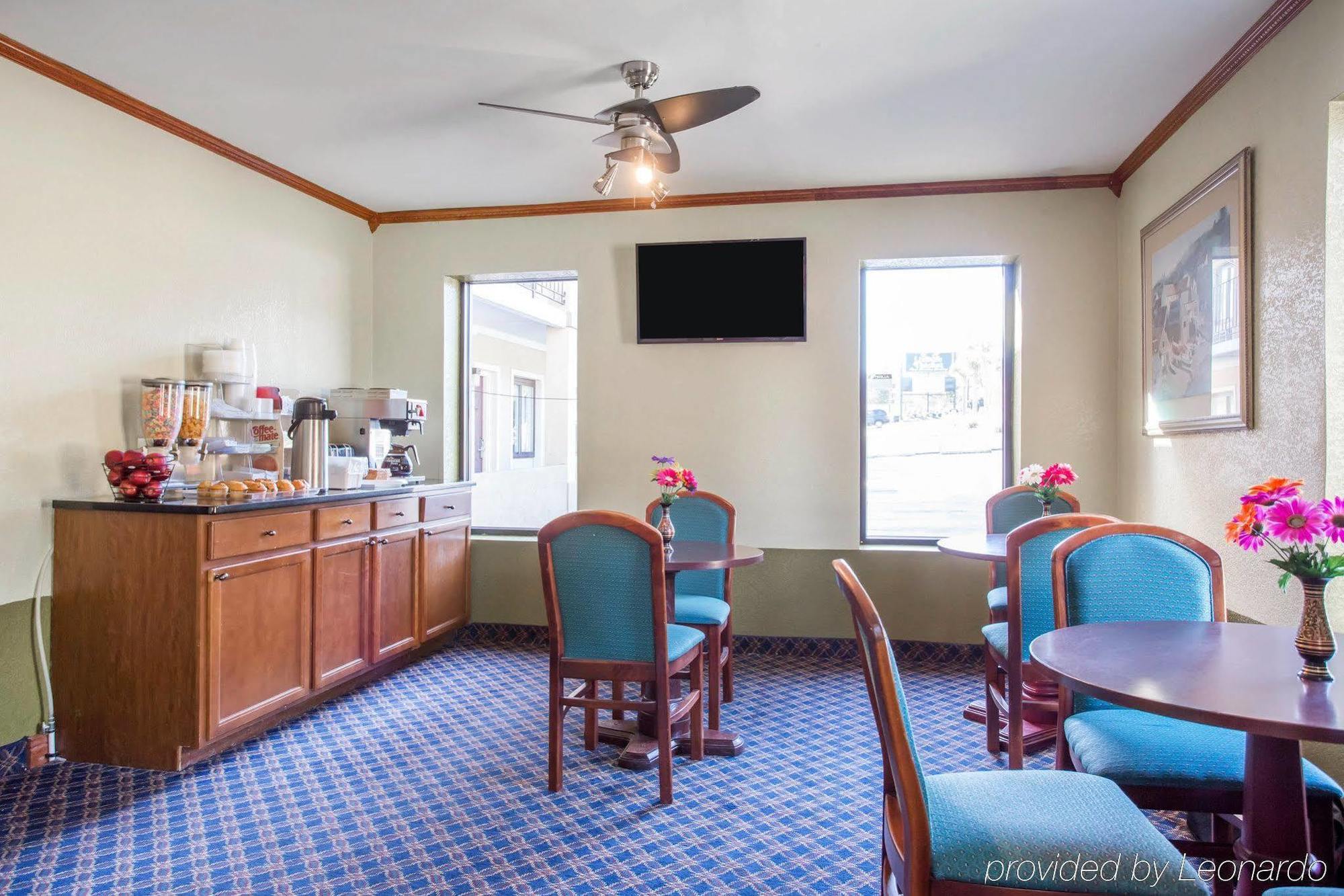 Rodeway Inn & Suites Fort Jackson Columbia Luaran gambar
